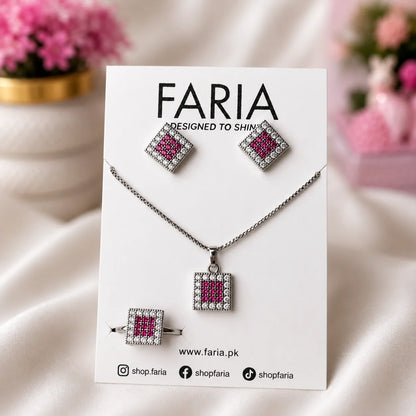Noir Square Pendant Set