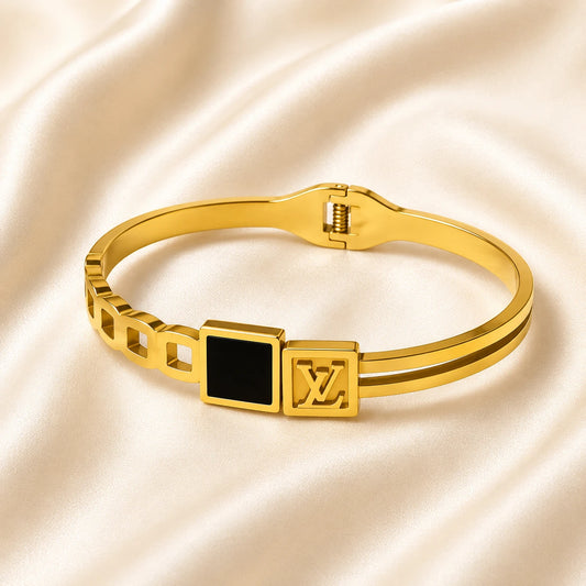 Noir Cuff Bracelet Stainless