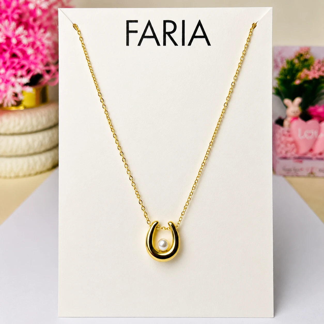 Pearl Horseshoe Pendant Chain Stainless