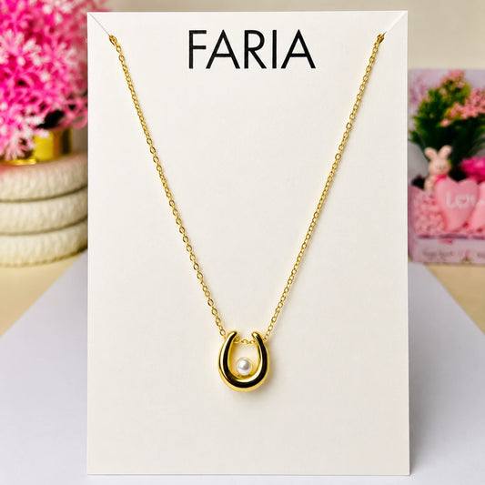 Pearl Horseshoe Pendant Chain Stainless