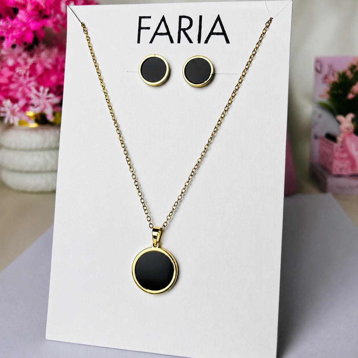 Black Circle Pendant Set