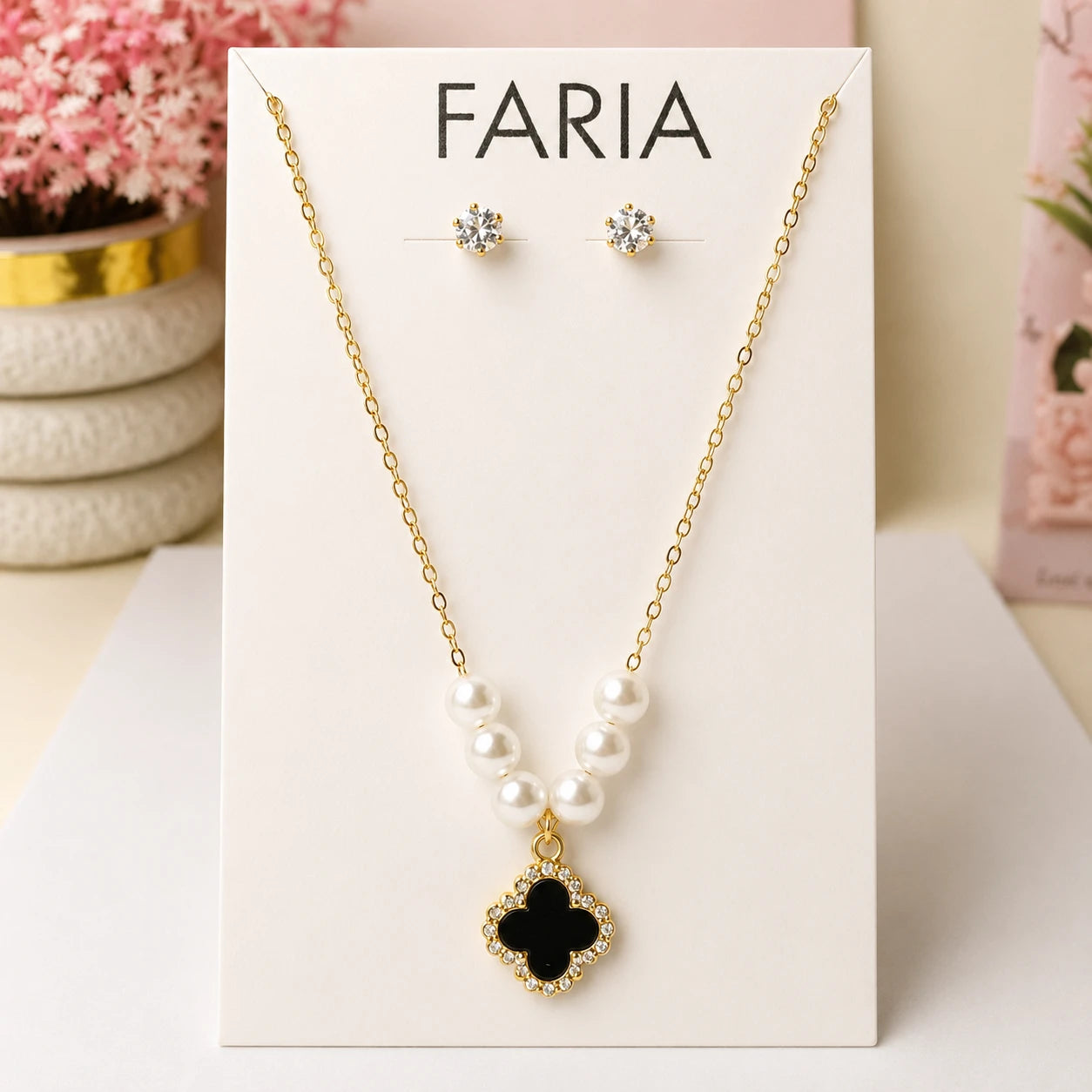 Black Clover Pearl Necklace Set