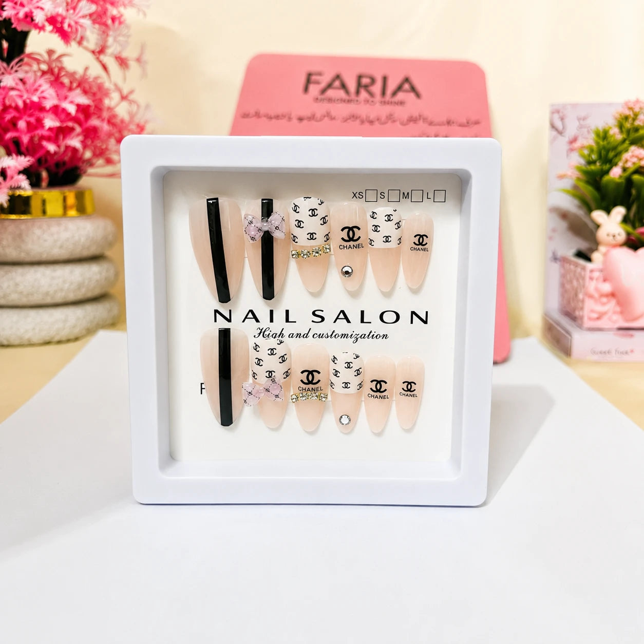 Monochrome Bow Chic Press-On Nails