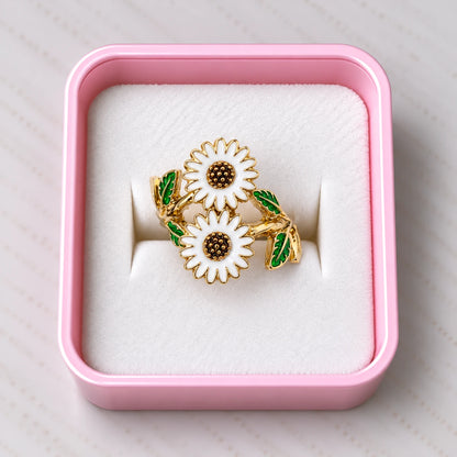 Meadow Daisy Bloom Enamel Ring - 3 Colors