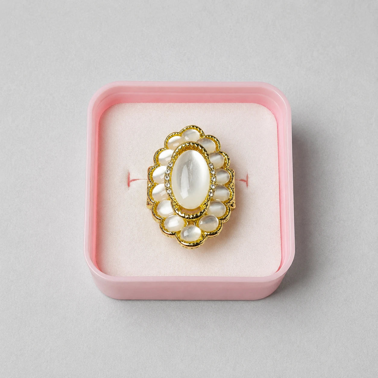 Vintage Pearl Halo Statement Ring