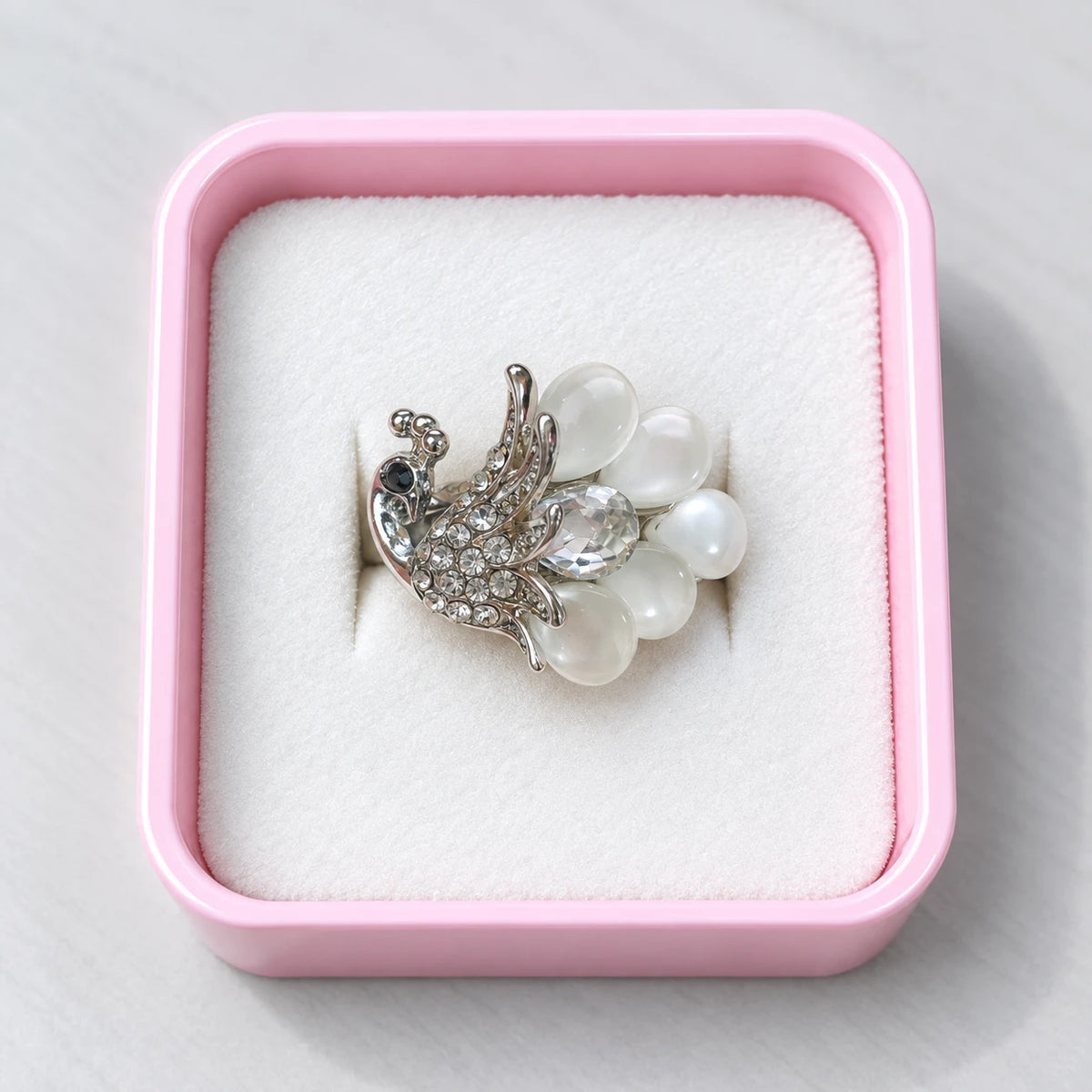 Pearl Peacock Grace Ring - 2 Colors