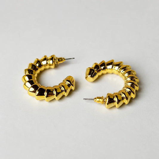 Luna Ribbed Hoop Stud Earrings